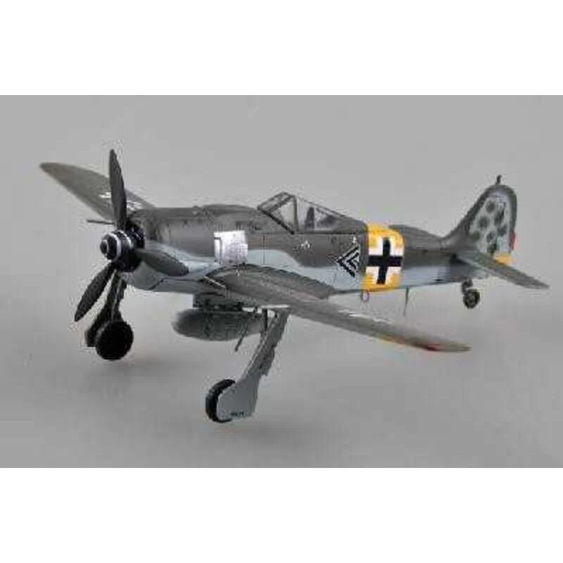Easy Model Miniatura Focke Wulf FW190A-6 I / JG54 Hauptmann Walter Nowotny 1943 3 Easy Model Miniatura Focke Wulf FW190A-6 I / JG54 Hauptmann Walter Nowotny 1943