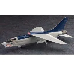 Hasegawa Maqueta F-8E Crusader Shin Kazawa