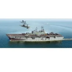 Hobby Boss Maqueta USS Iwo Jima LHD-7 8 Hobby Boss Maqueta USS Iwo Jima LHD-7 -Maquetas de aviones 1/72 Ventas hobby boss hb83408 uss iwo jima lhd 7 1