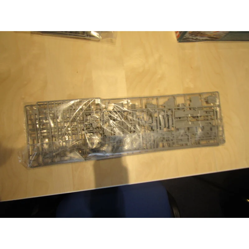 Revell Maqueta 1:350 Battleship Bismarck 13 Revell Maqueta 1:350 Battleship Bismarck - Imagen 11