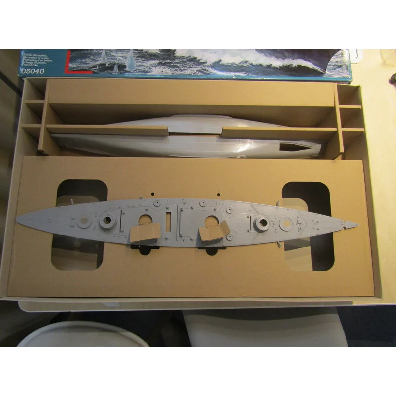 Revell Maqueta 1:350 Battleship Bismarck 12 Revell Maqueta 1:350 Battleship Bismarck - Imagen 10