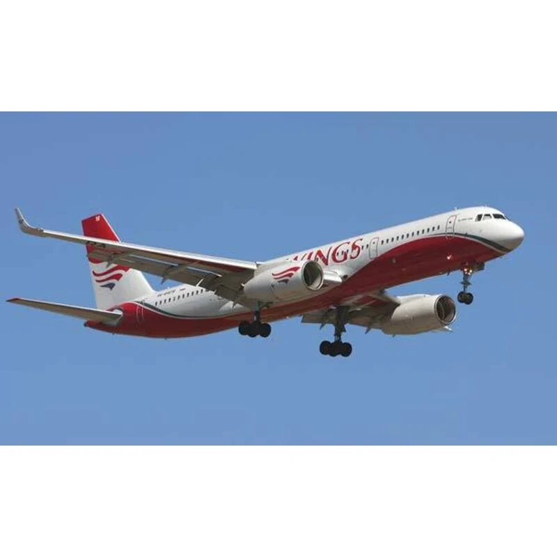 Zvezda Maqueta Tupolev Tu-204-100 4 Zvezda Maqueta Tupolev Tu-204-100 - Imagen 2