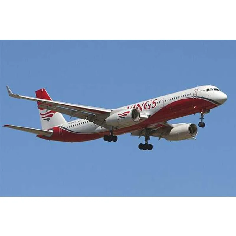 Zvezda Maqueta Tupolev Tu-204-100 3 Zvezda Maqueta Tupolev Tu-204-100