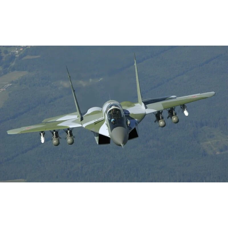 Zvezda Maqueta MiG-29 SMT 3 Zvezda Maqueta MiG-29 SMT